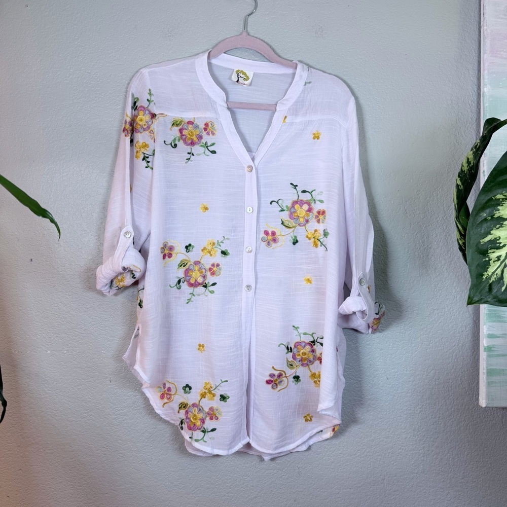 Anthropologie Fig and Flower White Sheer Floral Embroidered Boho Button Up Top L